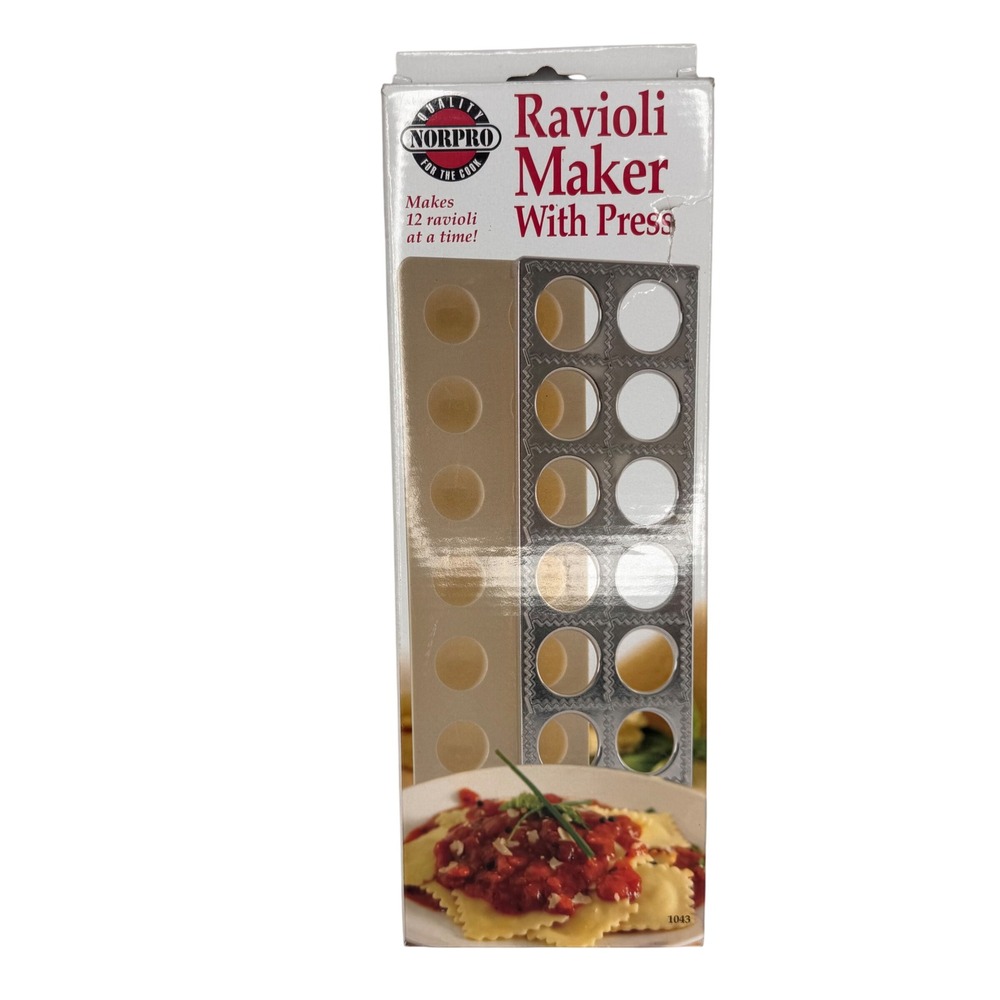 NWT New Ravioli Maker with Press 12 Capacity Metal Frame Holiday Gift